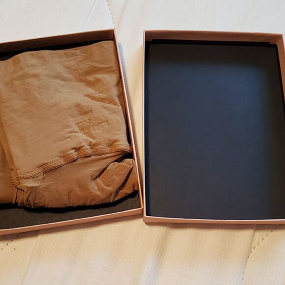 Two pair Heist nude tights size L NIB - Picture 5 of 5